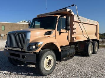 Main image International 7400