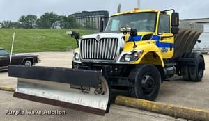 2010 International 7400 Image