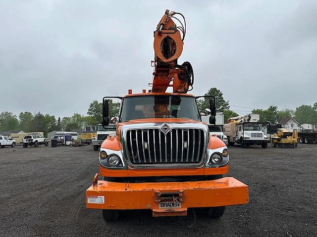 Image of International 7400 SBA equipment image 1