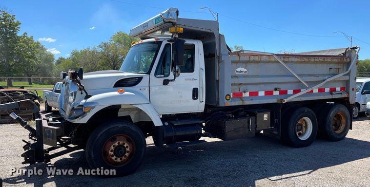 Main image International 7500