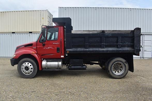 Image of International Durastar 4300 equipment image 3