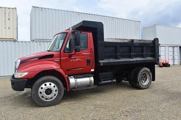 Image of International Durastar 4300 equipment image 2