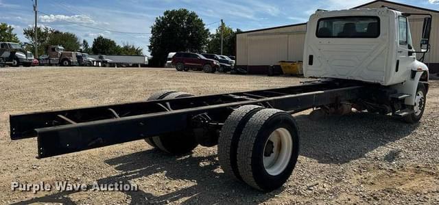 Image of International Durastar 4300 equipment image 4