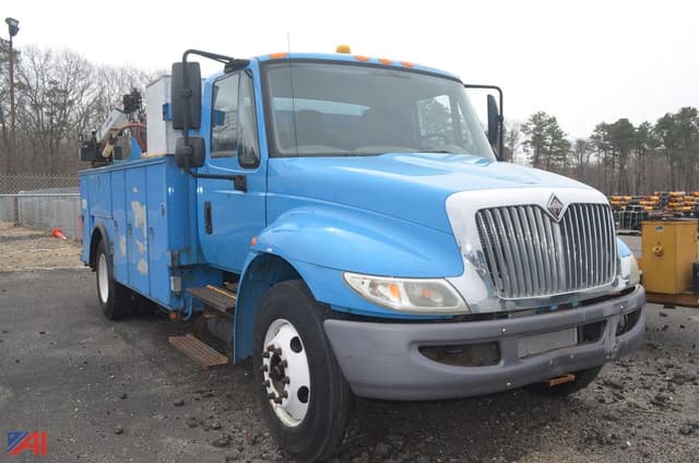 Image of International Durastar 4300 equipment image 3