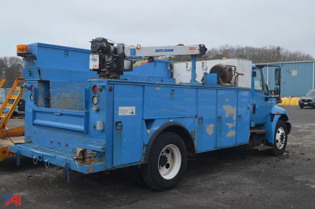 Image of International Durastar 4300 equipment image 2