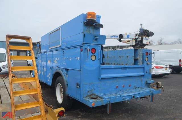 Image of International Durastar 4300 equipment image 1