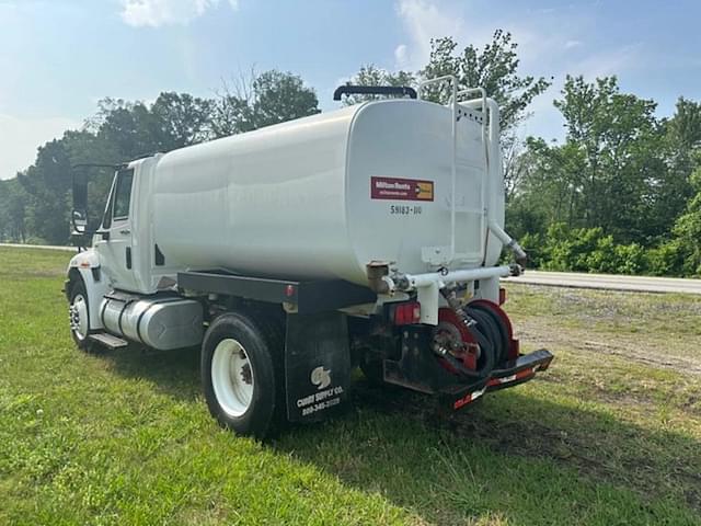 Image of International Durastar 4300 equipment image 2