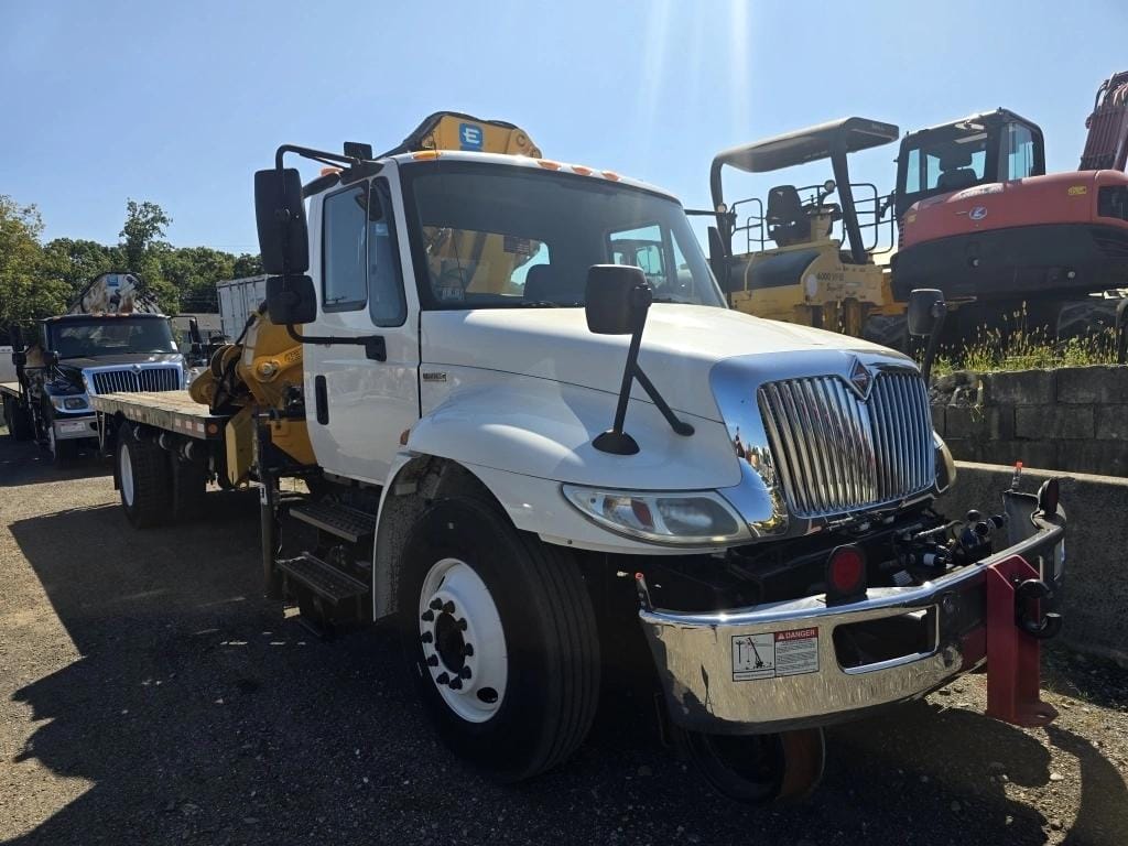 2010 International Durastar Equipment Image0