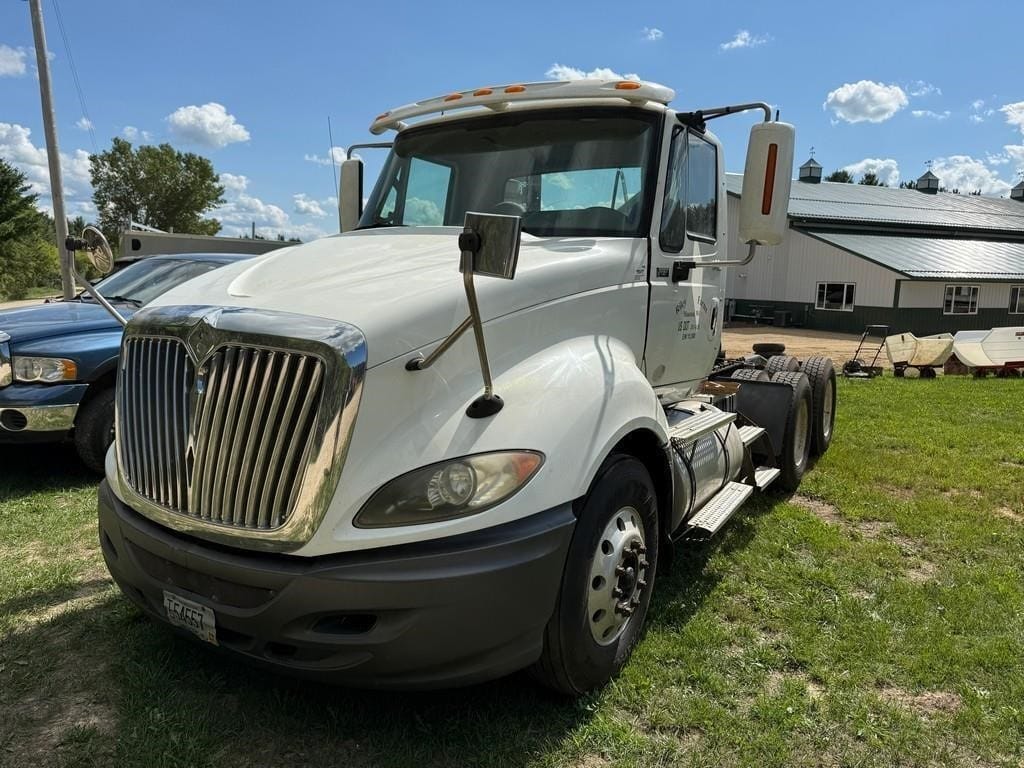 2010 International ProStar Equipment Image0