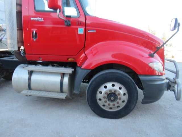 Image of International ProStar equipment image 2