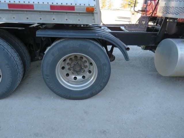 Image of International ProStar equipment image 4