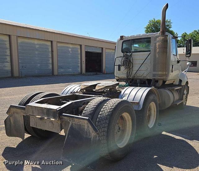 Image of International ProStar Premium equipment image 4