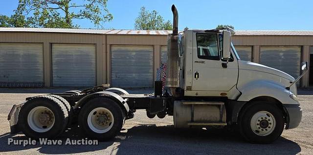 Image of International ProStar Premium equipment image 3