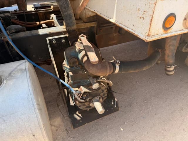 Image of International ProStar Premium equipment image 4