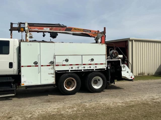 Image of International 7400 equipment image 2