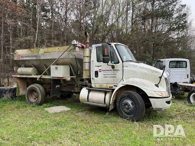 Image of International Transtar 8600 equipment image 3