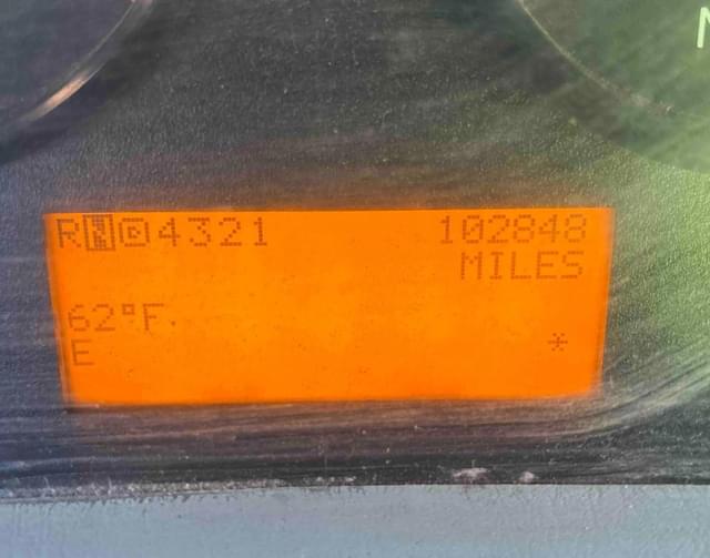 Image of International Workstar 7300 equipment image 3