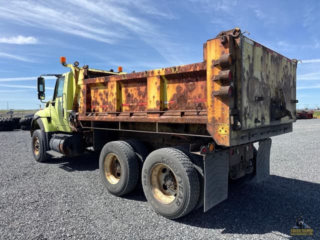 Image of International WorkStar 7600 equipment image 2