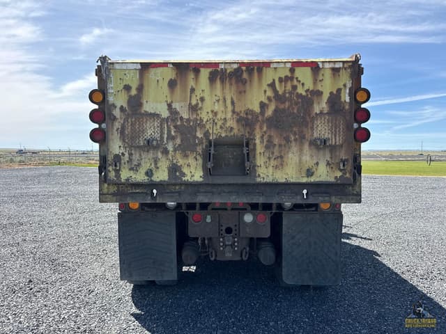 Image of International WorkStar 7600 equipment image 3