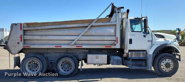 Image of International WorkStar 7600 equipment image 3