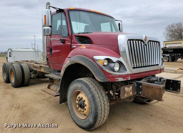 Image of International WorkStar 7600 equipment image 2