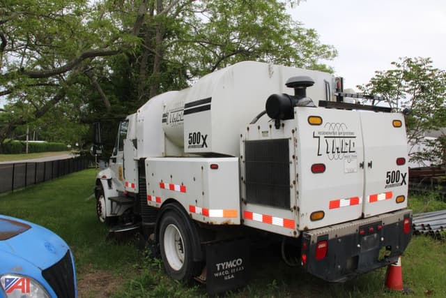 Image of International Durastar 4300 equipment image 1