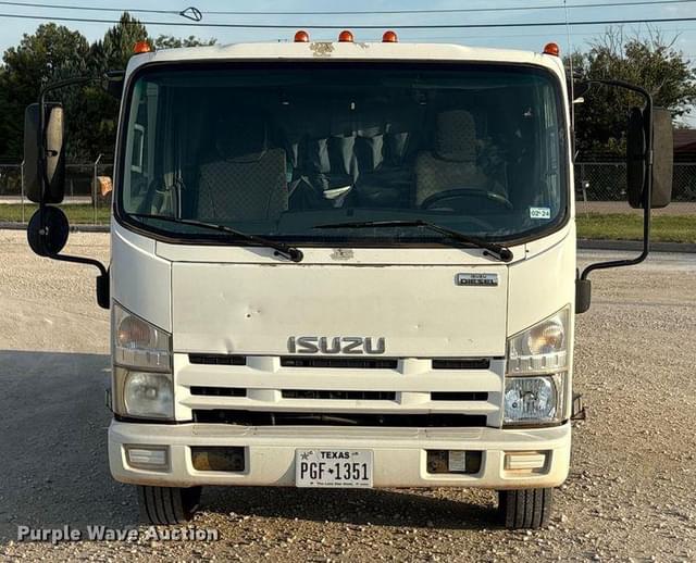 Image of Isuzu NPR equipment image 1