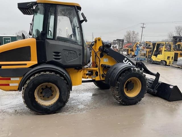 Image of JCB 409 equipment image 4