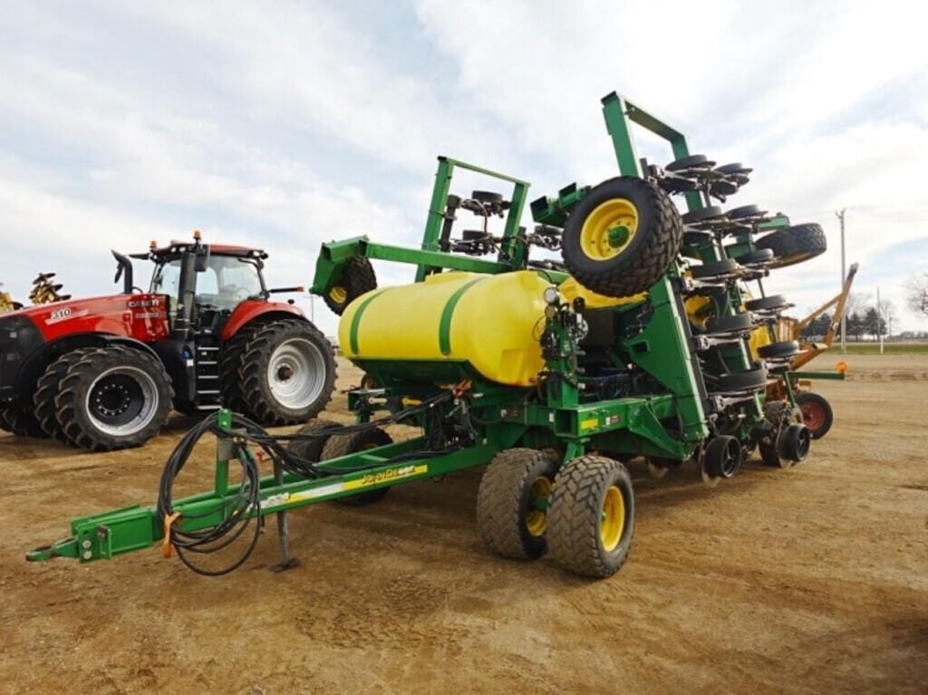 2010 John Deere 1990 Equipment Image0