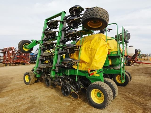 Image of John Deere 1990 equipment image 4