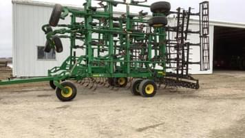 Main image John Deere 2210