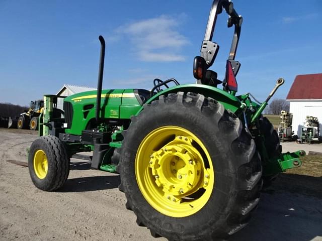Image of John Deere 5075M equipment image 1