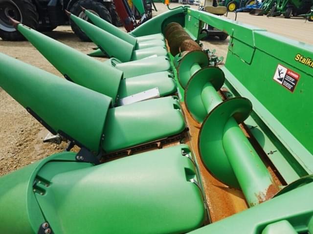Image of John Deere 608C equipment image 4