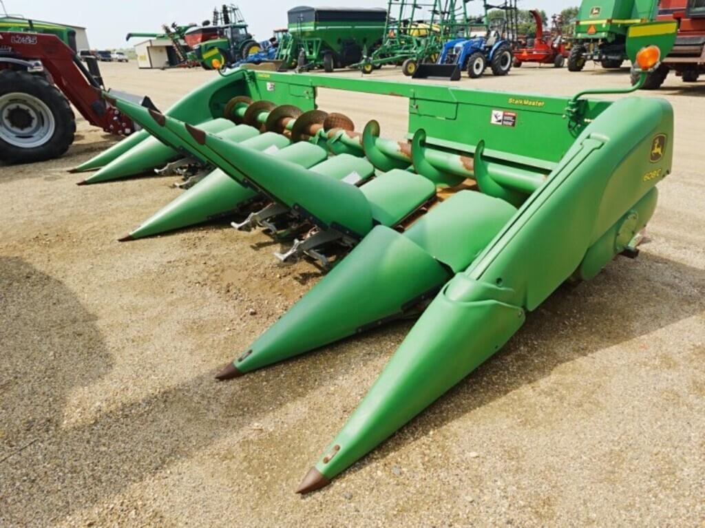 Image of John Deere 608C Primary image