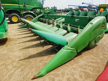 Main image John Deere 608C