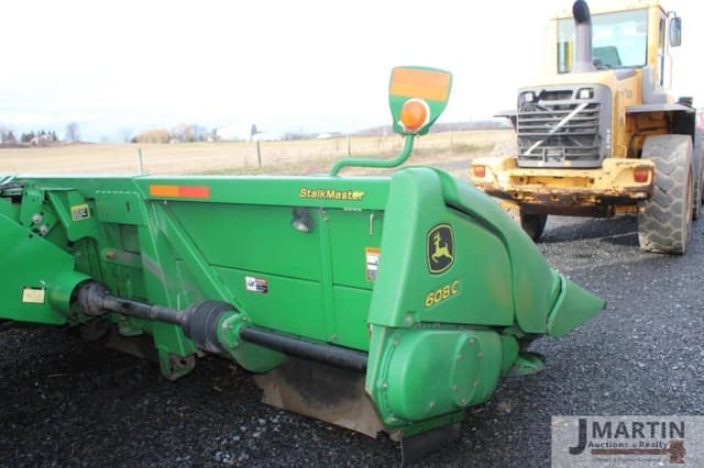 Image of John Deere 608C equipment image 2