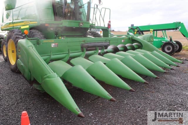 Image of John Deere 608C equipment image 1