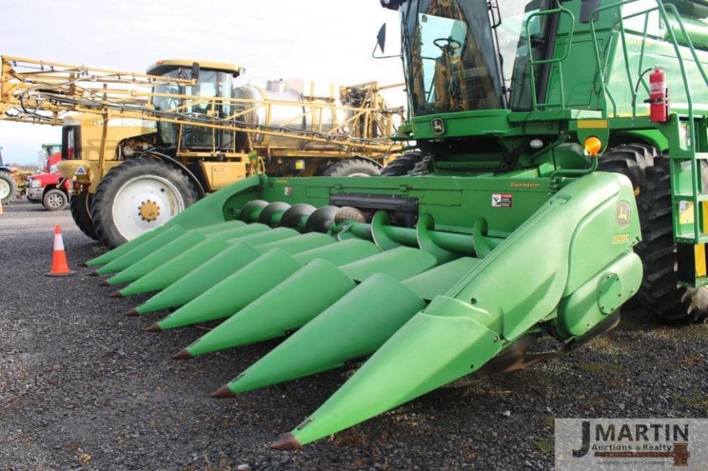 Image of John Deere 608C Primary image
