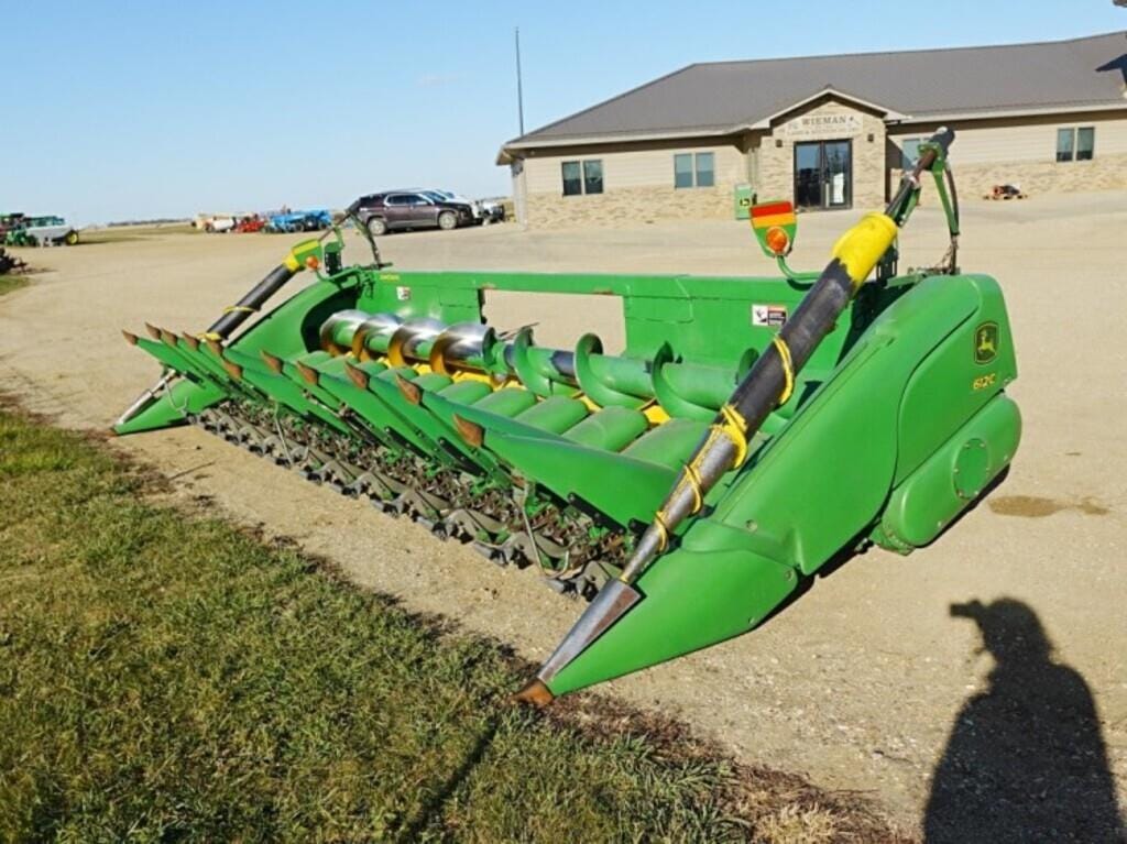 2010 John Deere 612C Equipment Image0