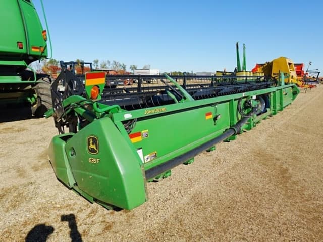 Image of John Deere 635F equipment image 1
