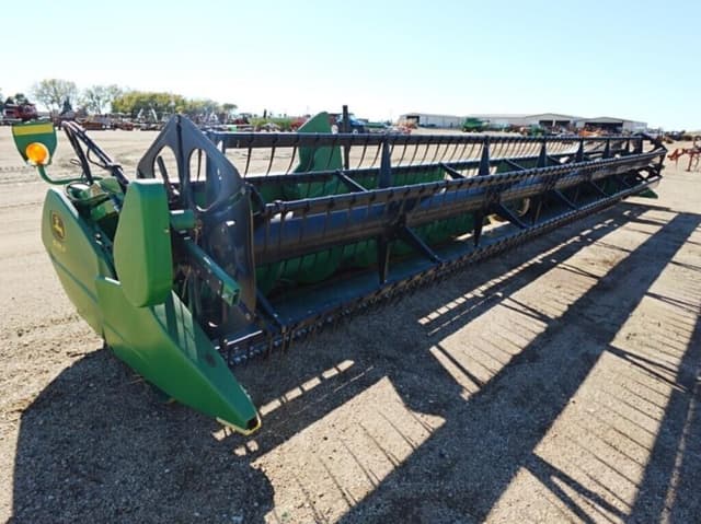 Image of John Deere 635F equipment image 2