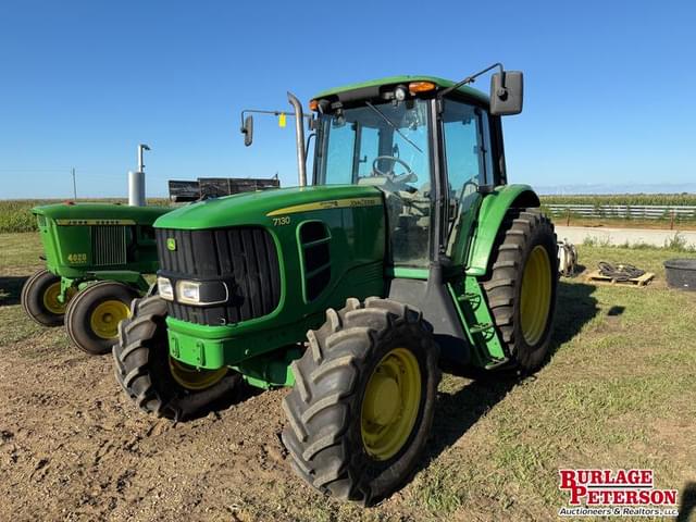 Image of John Deere 7130 equipment image 1