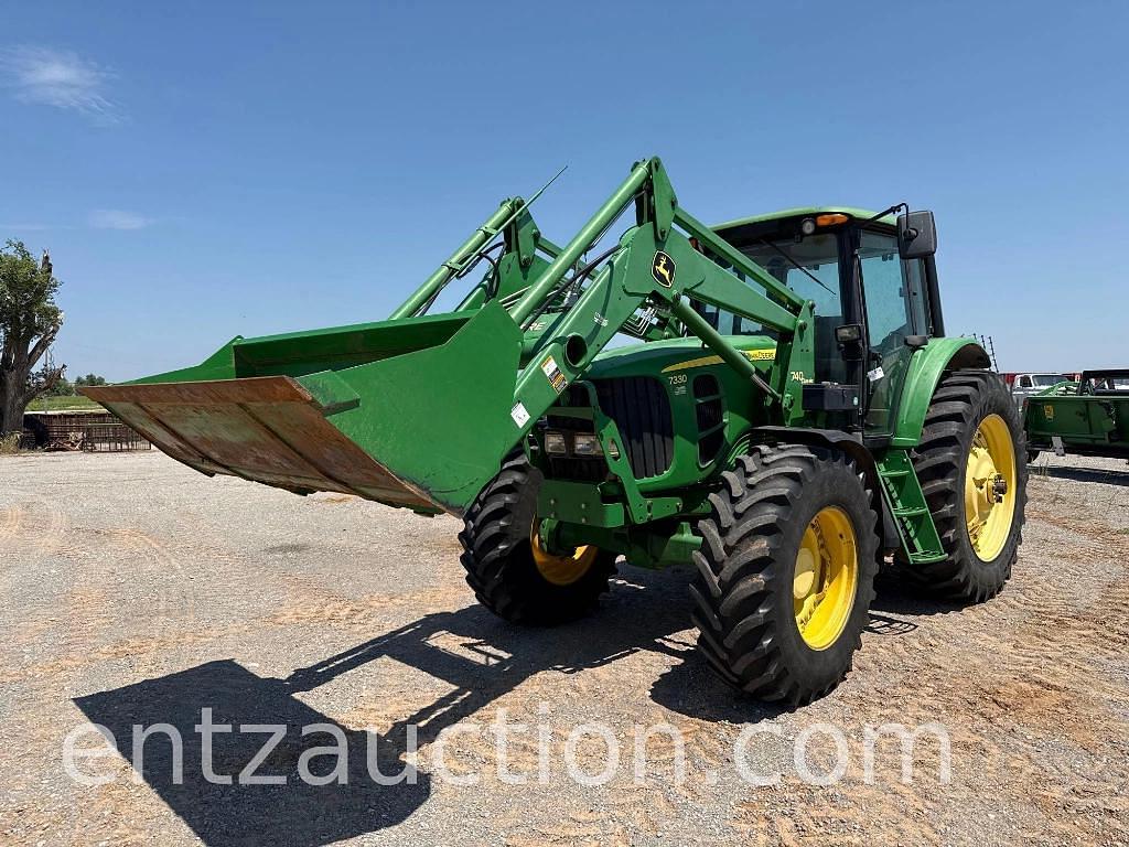 Image of John Deere 7330 Primary image
