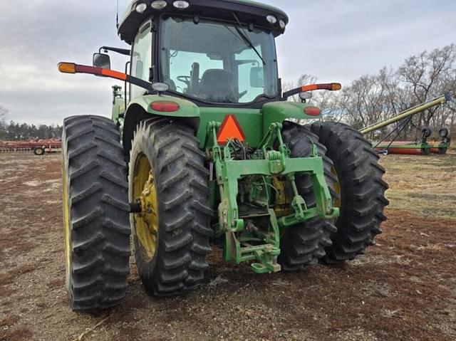 Image of John Deere 8225R equipment image 3