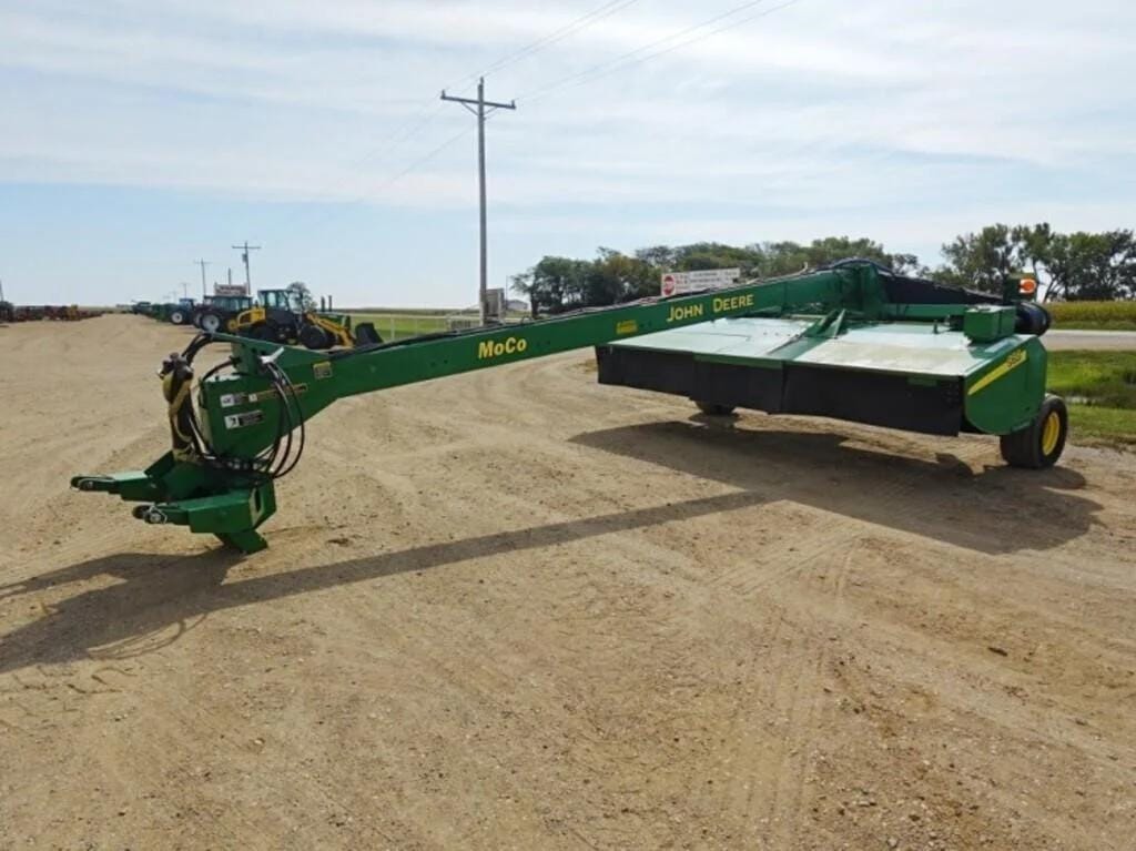 2010 John Deere 956 Equipment Image0