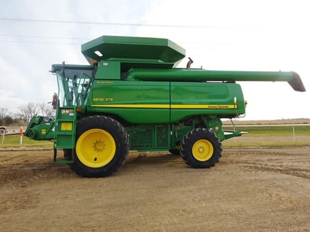 Image of John Deere 9870 STS equipment image 1