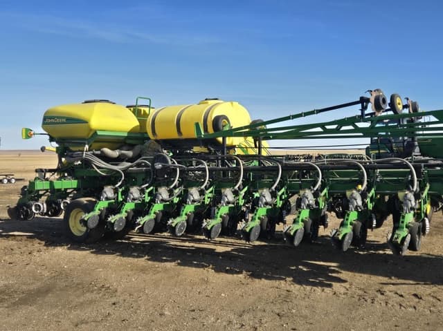 Image of John Deere DB44 equipment image 2