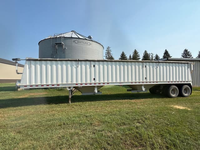 Image of Jet Grain Trailer equipment image 1