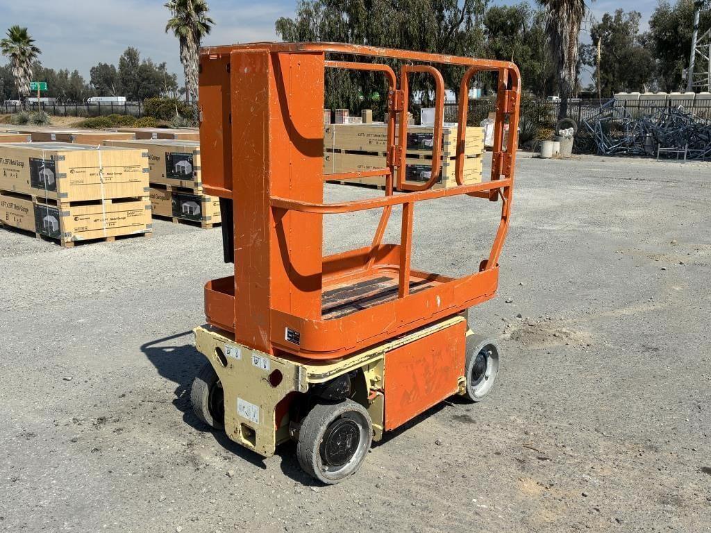 Image of JLG 1230ES Primary image