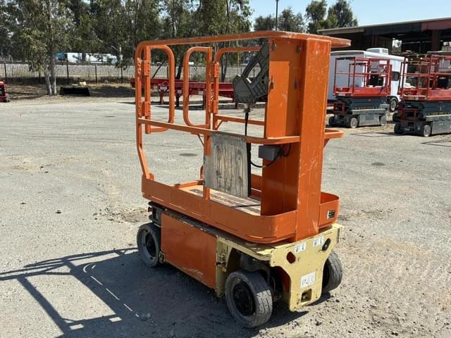 Image of JLG 1230ES equipment image 1